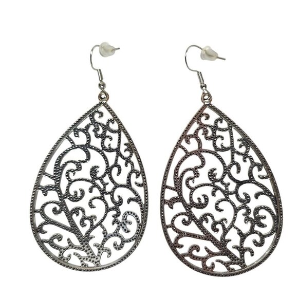 Silver Tone Filigree Teardrop Dangle Earrings Jewelry - Picture 3 of 4